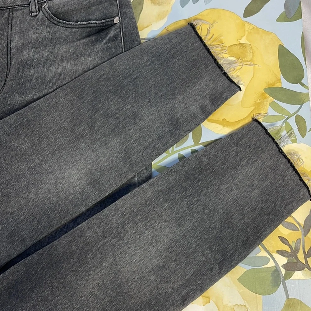 🔥 SALE JustFab High Rise Black Dark Gray Denim Jeans | Size 26